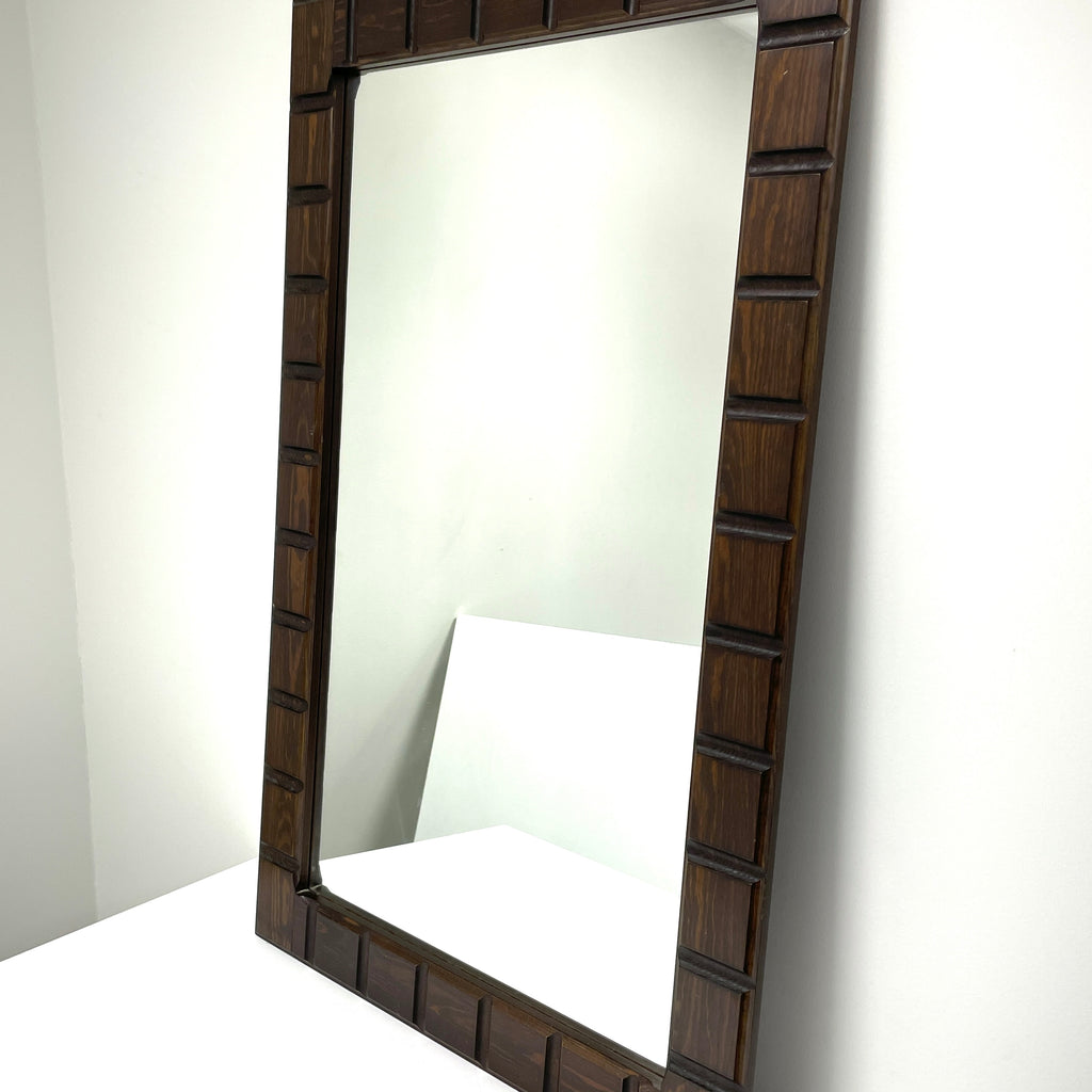 Stor spegel med träram